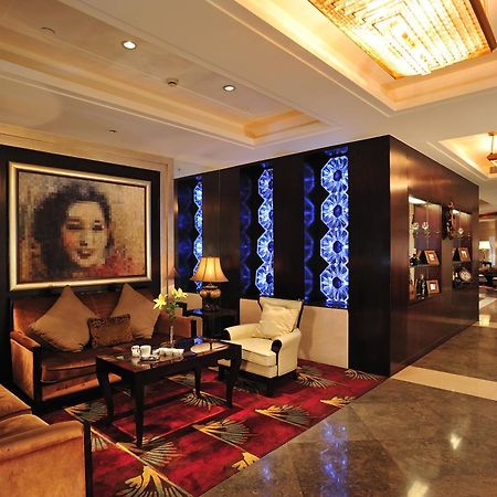Broadway Mansions Hotel - On The Bund Sanghaj Beltér fotó
